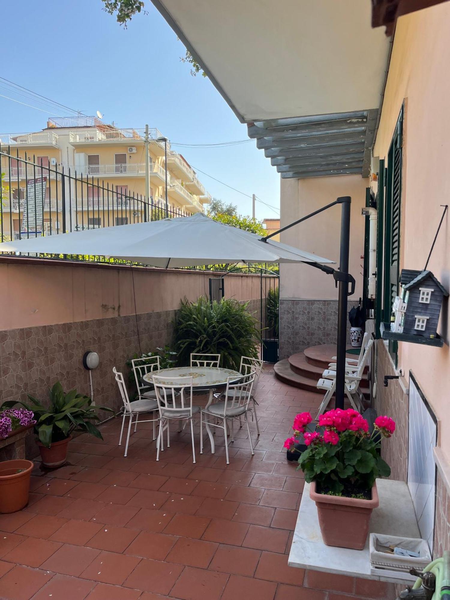 Casa Vacanze Il Gatto Rosso Trecase Exterior foto